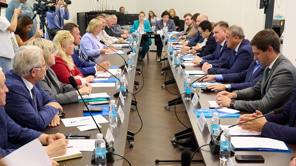В Обнинске прошло заседание Консультативного совета председателей представительных органов муниципалитетов Калужской области. 